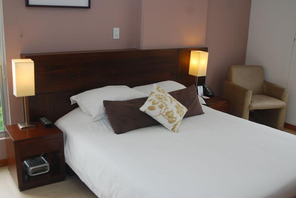 מדיין Cyan Suites Poblado By Mde Bnb מראה חיצוני תמונה